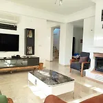 Lillyrose Villa *
