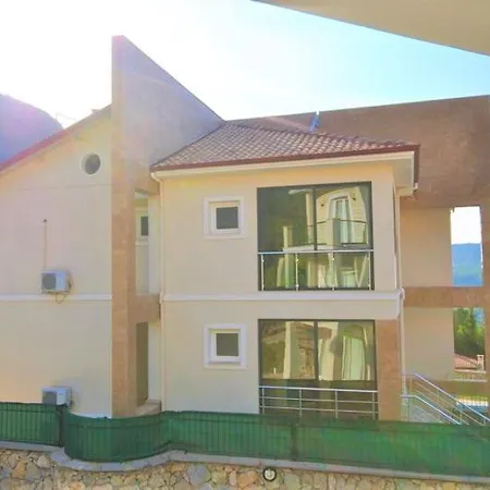 Villa Lillyrose